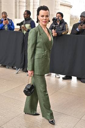 PFW Gabriela Hearst Outside Arrivals Debi Mazar arriving at Gabriela Hearst show during Paris Fashion Week in Paris, France on March 10, 2025. Photo by Julien Reynaud APS-Medias ABACAPRESS.COM Paris France  Copyright: xReynaudxJulien APS-Medias ABACAx