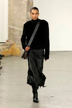 Gabriela Hearst Ready to Wear Fall Winter 2025 - Paris, March 2025 Gabriela Hearst Ready to Wear Fall Winter 2025 - Paris, March 2025, Credit:Zeppelin Avalon  Copyright: xZeppelinx xAvalonx 0974328122