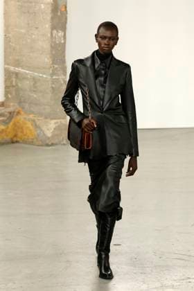 Gabriela Hearst Ready to Wear Fall Winter 2025 - Paris, March 2025 Gabriela Hearst Ready to Wear Fall Winter 2025 - Paris, March 2025, Credit:Zeppelin Avalon  Copyright: xZeppelinx xAvalonx 0974328206