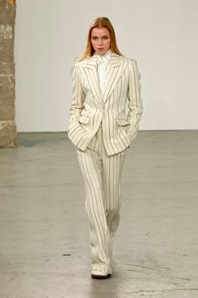 Gabriela Hearst Ready to Wear Fall Winter 2025 - Paris, March 2025 Gabriela Hearst Ready to Wear Fall Winter 2025 - Paris, March 2025, Credit:Zeppelin Avalon  Copyright: xZeppelinx xAvalonx 0974328461