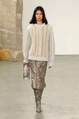Gabriela Hearst Ready to Wear Fall Winter 2025 - Paris, March 2025 Gabriela Hearst Ready to Wear Fall Winter 2025 - Paris, March 2025, Credit:Zeppelin Avalon  Copyright: xZeppelinx xAvalonx 0974328653