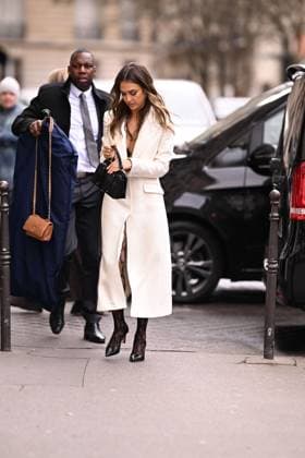 Jessica Alba exiting the Gabriela Hearst Mode Collection Prêt à Porter Fall Winter 2025 2026 show as part of Paris Fashion Week PFW Jessica Alba exiting the Gabriela Hearst Mode Collection Prêt à Porter Fall Winter 2025 2026 show as part of Paris Fashion Week PFW at Palais De Tokyo, in Paris, France, March 10, 2025 Pierre Perusseau Bestimage Celebs attend the Gabriela Hearst Womenswear Fall Winter 2025 2026 show as part of Paris Fashion Week at Palais De Tokyo on March 10, 2025 in Paris, France Paris France  Copyright: xPierrexPerusseaux xBestimagexPierrexPerusseaux xBestimagex