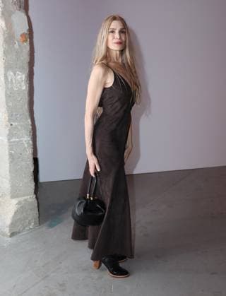 Guest on the front row of the Gabriela Hearst Mode Collection Prêt à Porter Automne Hiver 2025 2026 show as part of Paris Fashion Week PFW at Palais De Tokyo in Paris, France on March 10, 2025 Denis Guignebourg Bestimage Celebs attend the Gabriela Hearst Womenswear Fall Winter 2025 2026 show as part of Paris Fashion Week at Palais De Tokyo on March 10, 2025 in Paris, France unknown  Copyright: xDenisxGuignebourgx xBestimagexDenisxGuignebourgx xBestimagex