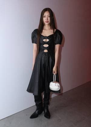 Cha Jung Won on the front row of the Gabriela Hearst Mode Collection Prêt à Porter Automne Hiver 2025 2026 show as part of Paris Fashion Week PFW at Palais De Tokyo in Paris, France on March 10, 2025 Denis Guignebourg Bestimage Celebs attend the Gabriela Hearst Womenswear Fall Winter 2025 2026 show as part of Paris Fashion Week at Palais De Tokyo on March 10, 2025 in Paris, France unknown  Copyright: xDenisxGuignebourgx xBestimagexDenisxGuignebourgx xBestimagex