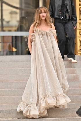 PFW Zimmerman Outside Arrivals Carla Ginola arriving at Zimmerman show during Paris Fashion Week in Paris, France on March 10, 2025. Photo by Julien Reynaud APS-Medias ABACAPRESS.COM Paris France  Copyright: xReynaudxJulien APS-Medias ABACAx