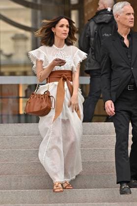 PFW Zimmerman Outside Arrivals Rose Byrne arriving at Zimmerman show during Paris Fashion Week in Paris, France on March 10, 2025. Photo by Julien Reynaud APS-Medias ABACAPRESS.COM Paris France  Copyright: xReynaudxJulien APS-Medias ABACAx
