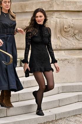 PFW Zimmerman Outside Arrivals Phoebe Tonkin arriving at Zimmerman show during Paris Fashion Week in Paris, France on March 10, 2025. Photo by Julien Reynaud APS-Medias ABACAPRESS.COM Paris France  Copyright: xReynaudxJulien APS-Medias ABACAx