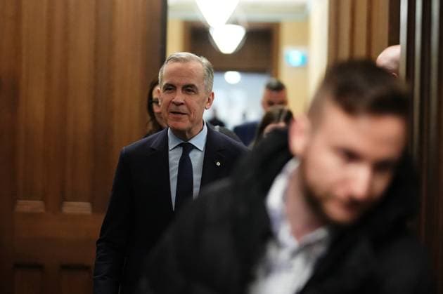 March 10, 2025, Ottawa, On, Canada: Liberal Leader Mark Carney leaves the prime minister s office and makes his way to a caucus meeting in Ottawa, Monday, March 10, 2025. Ottawa Canada  - ZUMAc35_ 20250310_zaf_c35_037 Copyright: xSeanxKilpatrickx