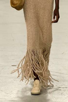 Gabriela Hearst Ready to Wear Fall Winter 2025 - Paris, March 2025 Gabriela Hearst Ready to Wear Fall Winter 2025 - Paris, March 2025, Credit:Zeppelin Avalon  Copyright: xZeppelinx xAvalonx 0974340532