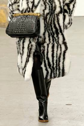 Gabriela Hearst Ready to Wear Fall Winter 2025 - Paris, March 2025 Gabriela Hearst Ready to Wear Fall Winter 2025 - Paris, March 2025, Credit:Zeppelin Avalon  Copyright: xZeppelinx xAvalonx 0974340576