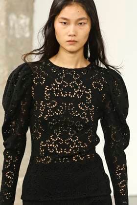 Gabriela Hearst Ready to Wear Fall Winter 2025 - Paris, March 2025 Gabriela Hearst Ready to Wear Fall Winter 2025 - Paris, March 2025, Credit:Zeppelin Avalon  Copyright: xZeppelinx xAvalonx 0974340757