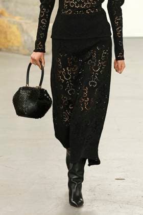 Gabriela Hearst Ready to Wear Fall Winter 2025 - Paris, March 2025 Gabriela Hearst Ready to Wear Fall Winter 2025 - Paris, March 2025, Credit:Zeppelin Avalon  Copyright: xZeppelinx xAvalonx 0974340805