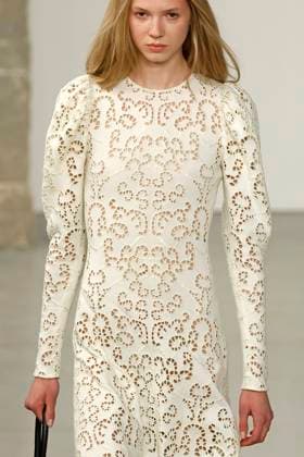 Gabriela Hearst Ready to Wear Fall Winter 2025 - Paris, March 2025 Gabriela Hearst Ready to Wear Fall Winter 2025 - Paris, March 2025, Credit:Zeppelin Avalon  Copyright: xZeppelinx xAvalonx 0974340883