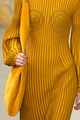 Gabriela Hearst Ready to Wear Fall Winter 2025 - Paris, March 2025 Gabriela Hearst Ready to Wear Fall Winter 2025 - Paris, March 2025, Credit:Zeppelin Avalon  Copyright: xZeppelinx xAvalonx 0974340930