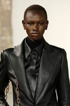 Gabriela Hearst Ready to Wear Fall Winter 2025 - Paris, March 2025 Gabriela Hearst Ready to Wear Fall Winter 2025 - Paris, March 2025, Credit:Zeppelin Avalon  Copyright: xZeppelinx xAvalonx 0974340969