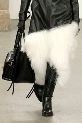 Gabriela Hearst Ready to Wear Fall Winter 2025 - Paris, March 2025 Gabriela Hearst Ready to Wear Fall Winter 2025 - Paris, March 2025, Credit:Zeppelin Avalon  Copyright: xZeppelinx xAvalonx 0974341021