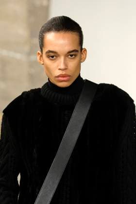 Gabriela Hearst Ready to Wear Fall Winter 2025 - Paris, March 2025 Gabriela Hearst Ready to Wear Fall Winter 2025 - Paris, March 2025, Credit:Zeppelin Avalon  Copyright: xZeppelinx xAvalonx 0974341032