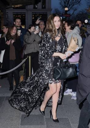 Celebrities leave the Cheval Blanc Hotel to attend the Louis Vuitton Collection Prêt à Porter Fall Winter 2025 2026 show during Paris Fashion Week PFW Ana de Armas Celebrities leave the Cheval Blanc Hotel to attend the Louis Vuitton Collection Prêt à Porter Fall Winter 2025 2026 show during Paris Fashion Week PFW , March 10, 2025 Denis Guignebourg Bestimage Celebrities leave the Cheval Blanc Hotel to attend the Louis Vuitton Fall Winter 2025 2026 Ready to Wear Collection show during Paris Fashion Week PFW on March 10, 2025 Paris France  Copyright: xDenisxGuignebourgx xBestimagexDenisxGuignebourgx xBestimagex