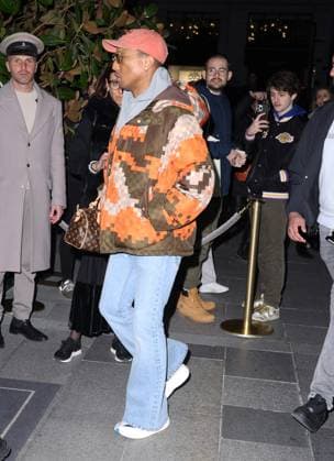 Celebrities leave the Cheval Blanc Hotel to attend the Louis Vuitton Collection Prêt à Porter Fall Winter 2025 2026 show during Paris Fashion Week PFW Pharrell Williams Celebrities leave the Cheval Blanc Hotel to attend the Louis Vuitton Collection Prêt à Porter Fall Winter 2025 2026 show during Paris Fashion Week PFW , March 10, 2025 Denis Guignebourg Bestimage Celebrities leave the Cheval Blanc Hotel to attend the Louis Vuitton Fall Winter 2025 2026 Ready to Wear Collection show during Paris Fashion Week PFW on March 10, 2025 Paris France  Copyright: xDenisxGuignebourgx xBestimagexDenisxGuignebourgx xBestimagex