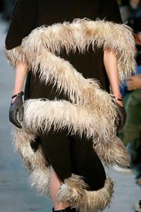 Sacai Ready to Wear Fall Winter 2025 - Paris, March 2025 Sacai Ready to Wear Fall Winter 2025 - Paris, March 2025, Credit:Zeppelin Avalon  Copyright: xZeppelinx xAvalonx 0974345968