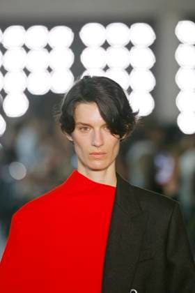 Sacai Ready to Wear Fall Winter 2025 - Paris, March 2025 Sacai Ready to Wear Fall Winter 2025 - Paris, March 2025, Credit:Zeppelin Avalon  Copyright: xZeppelinx xAvalonx 0974346331