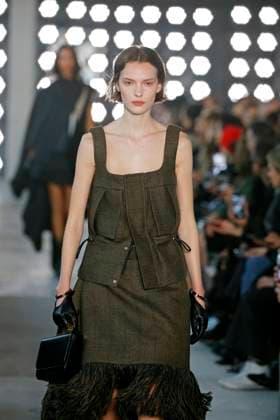 Sacai Ready to Wear Fall Winter 2025 - Paris, March 2025 Sacai Ready to Wear Fall Winter 2025 - Paris, March 2025, Credit:Zeppelin Avalon  Copyright: xZeppelinx xAvalonx 0974346520