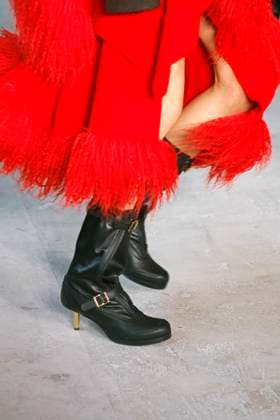 Sacai Ready to Wear Fall Winter 2025 - Paris, March 2025 Sacai Ready to Wear Fall Winter 2025 - Paris, March 2025, Credit:Zeppelin Avalon  Copyright: xZeppelinx xAvalonx 0974346541