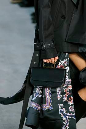Sacai Ready to Wear Fall Winter 2025 - Paris, March 2025 Sacai Ready to Wear Fall Winter 2025 - Paris, March 2025, Credit:Zeppelin Avalon  Copyright: xZeppelinx xAvalonx 0974347184