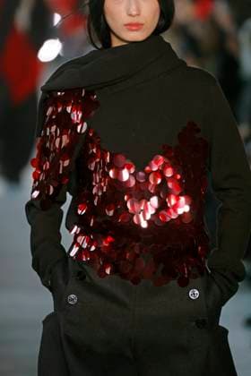 Sacai Ready to Wear Fall Winter 2025 - Paris, March 2025 Sacai Ready to Wear Fall Winter 2025 - Paris, March 2025, Credit:Zeppelin Avalon  Copyright: xZeppelinx xAvalonx 0974347349