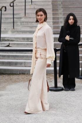 Arrivals at the Zimmermann Fashion Collection Ready to Wear Fall Winter 2025 2026 show during Paris Fashion Week PFW Carmella Rose at the Zimmermann Fashion Collection Ready to Wear Fall Winter 2025 2026 show during Paris Fashion Week PFW , in Paris, France, on March 10, 2025 Denis Guignebourg Bestimage Arrivals at the Zimmermann Fashion Collection Ready to Wear Fall Winter 2025 2026 show during Paris Fashion Week PFW , in Paris, France, on March 10, 2025 Paris France  Copyright: xYoannxOuahcenex xBestimagexYoannxOuahcenex xBestimagex