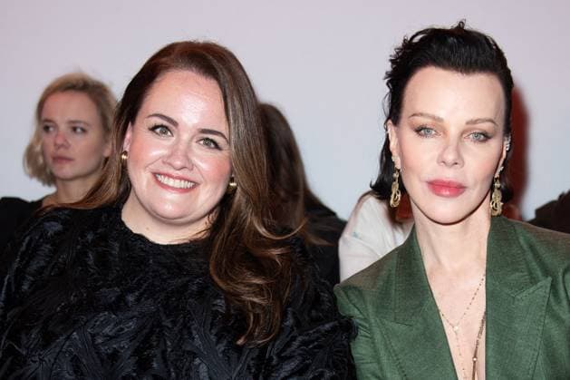 PFW Gabriela Hearst Front Row Jessica Gunning and Debi Mazar attending the Gabriela Hearst Womenswear Fall Winter 2025-2026 show as part of Paris Fashion Week in Paris, France on March 10, 2025. Photo by Aurore Marechal ABACAPRESS.COM Paris France  Copyright: xMarechalxAurore ABACAx