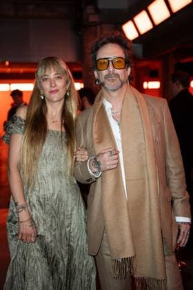 PFW Gabriela Hearst Front Row Camille Robinson and Chris Robinson attending the Gabriela Hearst Womenswear Fall Winter 2025-2026 show as part of Paris Fashion Week in Paris, France on March 10, 2025. Photo by Aurore Marechal ABACAPRESS.COM Paris France  Copyright: xMarechalxAurore ABACAx