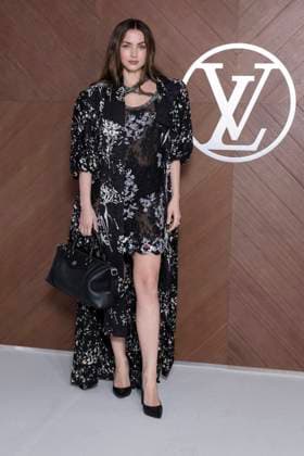 Paris Fashion Week, Gäste der Louis Vuitton Modenschau Celebrities at Vuitton Fashion Show Ana de Armas Photo Call for Le Défilé Vuitton Collection Prêt à Porter Automne Hiver 2025 2026 during Paris Fashion Week PFW, on march 10th 2025 Olivier Borde Bestimage Celebrities at Vuitton Fashion Show Ready to Wear Collection Fall Winter 2025 2026 during Paris Fashion Week, on march 10th 2025 Olivier Borde Bestimage  Copyright: xOLIVIERxBORDEx xBESTIMAGExOLIVIERxBORDEx xBESTIMAGEx