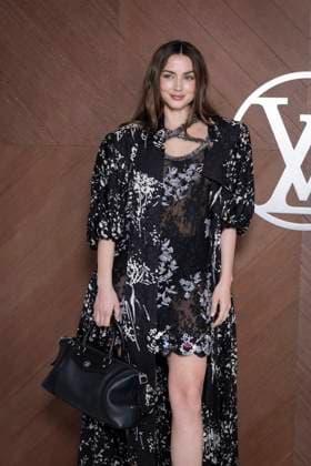 Paris Fashion Week, Gäste der Louis Vuitton Modenschau Celebrities at Vuitton Fashion Show Ana de Armas Photo Call for Le Défilé Vuitton Collection Prêt à Porter Automne Hiver 2025 2026 during Paris Fashion Week PFW, on march 10th 2025 Olivier Borde Bestimage Celebrities at Vuitton Fashion Show Ready to Wear Collection Fall Winter 2025 2026 during Paris Fashion Week, on march 10th 2025 Olivier Borde Bestimage  Copyright: xOLIVIERxBORDEx xBESTIMAGExOLIVIERxBORDEx xBESTIMAGEx