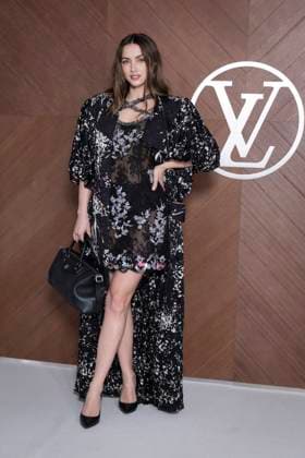 Paris Fashion Week, Gäste der Louis Vuitton Modenschau Celebrities at Vuitton Fashion Show Ana de Armas Photo Call for Le Défilé Vuitton Collection Prêt à Porter Automne Hiver 2025 2026 during Paris Fashion Week PFW, on march 10th 2025 Olivier Borde Bestimage Celebrities at Vuitton Fashion Show Ready to Wear Collection Fall Winter 2025 2026 during Paris Fashion Week, on march 10th 2025 Olivier Borde Bestimage  Copyright: xOLIVIERxBORDEx xBESTIMAGExOLIVIERxBORDEx xBESTIMAGEx