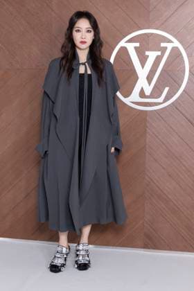 Paris Fashion Week, Gäste der Louis Vuitton Modenschau Celebrities at Vuitton Fashion Show Victoria Song Photo Call pour Le Défilé Vuitton Collection Prêt à Porter Automne Hiver 2025 2026 lors de la Fashion Week de Paris PFW , le 10 mars 2025 Olivier Borde Bestimage Celebrities at Vuitton Fashion Show Ready to Wear Collection Fall Winter 2025 2026 during Paris Fashion Week, on march 10th 2025 Olivier Borde Bestimage  Copyright: xOLIVIERxBORDEx xBESTIMAGExOLIVIERxBORDEx xBESTIMAGEx