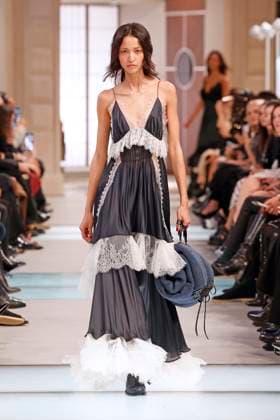 Louis Vuitton Ready to Wear Fall Winter 2025 - Paris, March 2025 Louis Vuitton Ready to Wear Fall Winter 2025 - Paris, March 2025, Credit:Zeppelin Avalon  Copyright: xZeppelinx xAvalonx 0974378507