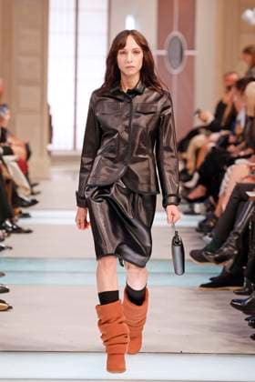 Louis Vuitton Ready to Wear Fall Winter 2025 - Paris, March 2025 Louis Vuitton Ready to Wear Fall Winter 2025 - Paris, March 2025, Credit:Zeppelin Avalon  Copyright: xZeppelinx xAvalonx 0974378574