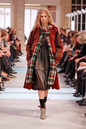 Louis Vuitton Ready to Wear Fall Winter 2025 - Paris, March 2025 Louis Vuitton Ready to Wear Fall Winter 2025 - Paris, March 2025, Credit:Zeppelin Avalon  Copyright: xZeppelinx xAvalonx 0974378707