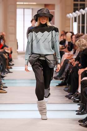 Louis Vuitton Ready to Wear Fall Winter 2025 - Paris, March 2025 Louis Vuitton Ready to Wear Fall Winter 2025 - Paris, March 2025, Credit:Zeppelin Avalon  Copyright: xZeppelinx xAvalonx 0974378814