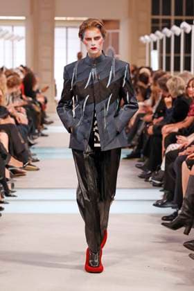 Louis Vuitton Ready to Wear Fall Winter 2025 - Paris, March 2025 Louis Vuitton Ready to Wear Fall Winter 2025 - Paris, March 2025, Credit:Zeppelin Avalon  Copyright: xZeppelinx xAvalonx 0974378940
