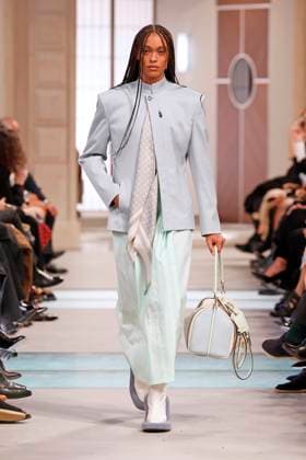 Louis Vuitton Ready to Wear Fall Winter 2025 - Paris, March 2025 Louis Vuitton Ready to Wear Fall Winter 2025 - Paris, March 2025, Credit:Zeppelin Avalon  Copyright: xZeppelinx xAvalonx 0974378963