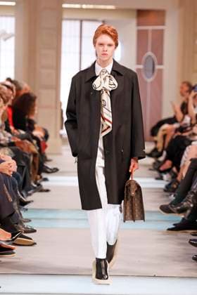 Louis Vuitton Ready to Wear Fall Winter 2025 - Paris, March 2025 Louis Vuitton Ready to Wear Fall Winter 2025 - Paris, March 2025, Credit:Zeppelin Avalon  Copyright: xZeppelinx xAvalonx 0974379015