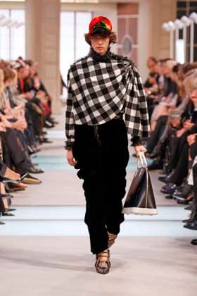 Louis Vuitton Ready to Wear Fall Winter 2025 - Paris, March 2025 Louis Vuitton Ready to Wear Fall Winter 2025 - Paris, March 2025, Credit:Zeppelin Avalon  Copyright: xZeppelinx xAvalonx 0974379052