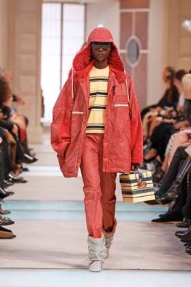 Louis Vuitton Ready to Wear Fall Winter 2025 - Paris, March 2025 Louis Vuitton Ready to Wear Fall Winter 2025 - Paris, March 2025, Credit:Zeppelin Avalon  Copyright: xZeppelinx xAvalonx 0974379152