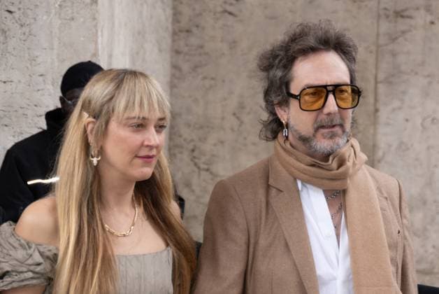 PFW - Gabriela Hearst PAP - Arrivals NB Camille Robinson and Chris Robinson attends Gabriela Hearst Womenswear Fall Winter 2025-2026 show as part of Paris Fashion Week on March 10, 2025 in Paris, France. Photo by Nasser Berzane ABACAPRESS.COM Paris France  Copyright: xBerzanexNasser ABACAx