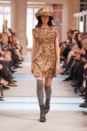 Louis Vuitton Ready to Wear Fall Winter 2025 - Paris, March 2025 Louis Vuitton Ready to Wear Fall Winter 2025 - Paris, March 2025, Credit:Zeppelin Avalon  Copyright: xZeppelinx xAvalonx 0974379164