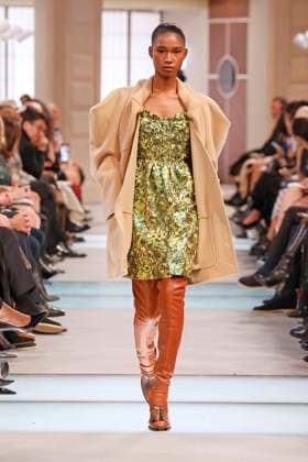 Louis Vuitton Ready to Wear Fall Winter 2025 - Paris, March 2025 Louis Vuitton Ready to Wear Fall Winter 2025 - Paris, March 2025, Credit:Zeppelin Avalon  Copyright: xZeppelinx xAvalonx 0974379242