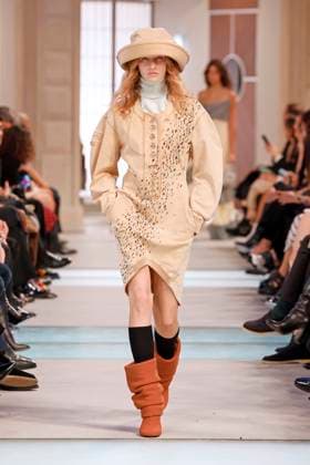 Louis Vuitton Ready to Wear Fall Winter 2025 - Paris, March 2025 Louis Vuitton Ready to Wear Fall Winter 2025 - Paris, March 2025, Credit:Zeppelin Avalon  Copyright: xZeppelinx xAvalonx 0974379253