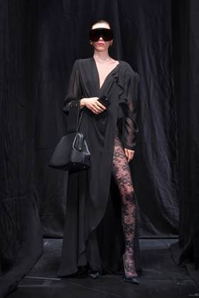Balenciaga Ready to Wear Fall Winter 2025 - Paris, March 2025 Balenciaga Ready to Wear Fall Winter 2025 - Paris, March 2025, Credit:Zeppelin Avalon  Copyright: xZeppelinx xAvalonx 0974379557